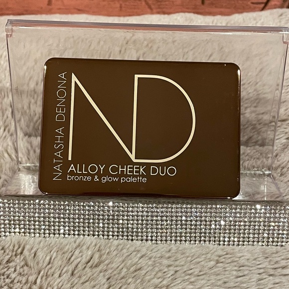 Natasha Denona Other - Natasha Denona Alloy Cheek Duo, a bronze and glow palette